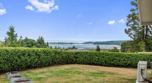 Photo of 1640 Cedar Dr, Coos Bay, OR 97420