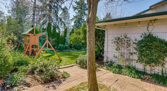 Photo of 16616 NE Couch Ct, Portland, OR 97230