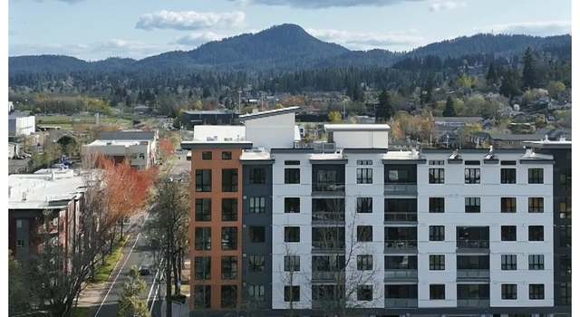 Photo of 1600 Pearl St #606, Eugene, OR 97401