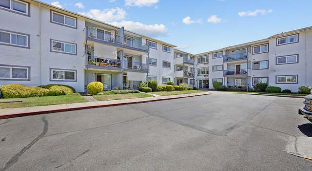 Photo of 950 Evergreen Rd #306, Woodburn, OR 97071