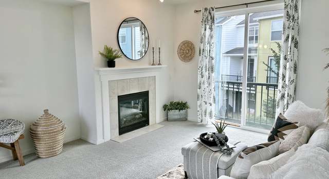 Photo of 2004 NE Cadbury Ave #211, Hillsboro, OR 97006