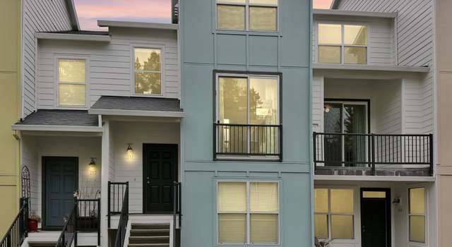 Photo of 2004 NE Cadbury Ave #211, Hillsboro, OR 97006