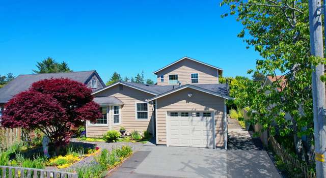 Photo of 2525 Pine St, Seaside, OR 97138