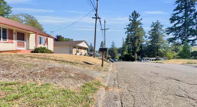 Photo of 1548 N Ivy St, Coquille, OR 97423