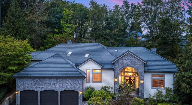 Photo of 7030 SW Foxfield Ct, Portland, OR 97225