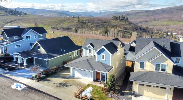 Photo of 2211 Radio Way, The Dalles, OR 97058