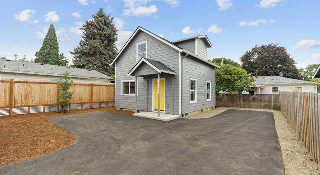 Photo of 10482 SE Liebe St Unit B, Portland, OR 97266
