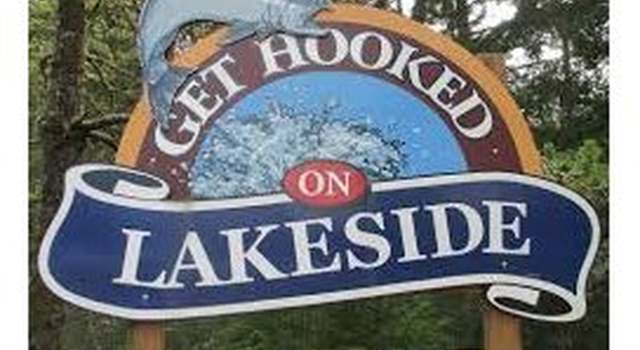 Photo of 221 Lakeland Dr, Lakeside, OR 97449