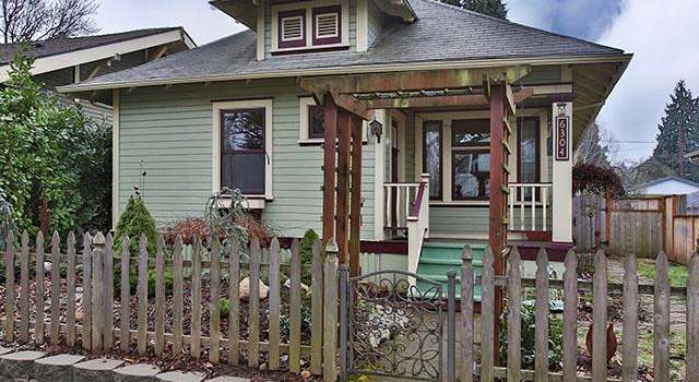 Photo of 6304 SE Woodstock Blvd, Portland, OR 97206