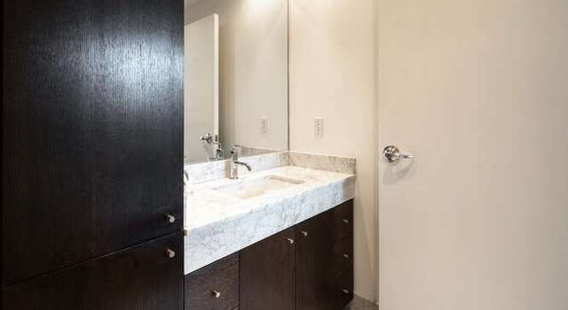 Photo of 1900 S River Dr #401, Portland, OR 97201