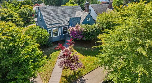 Property at 1906 SE 29th Ave, Portland, OR 97214, 3 beds, 1 bath