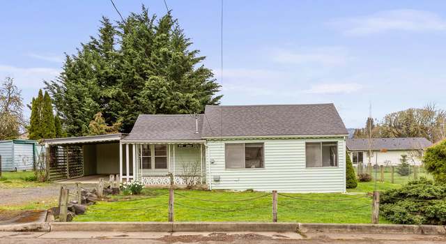 Photo of 930 Alder St, Sweet Home, OR 97386