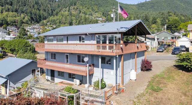 Photo of 305 Cypress Ave, Garibaldi, OR 97118