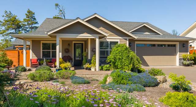 Photo of 88090 Lake Point Dr, Florence, OR 97439