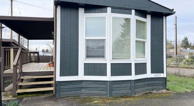 Photo of 2420 NE Hembree St #40, Mcminnville, OR 97128