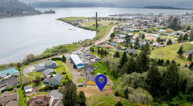 Photo of 105 Franklin Dr, Garibaldi, OR 97118