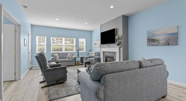 Photo of 2152 NW Jetty Ave, Lincoln City, OR 97367