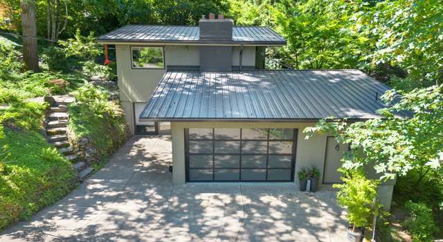 Photo of 645 SW Viewmont Dr, Portland, OR 97225