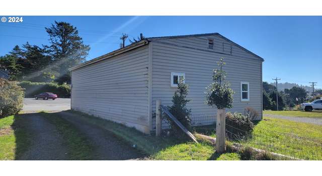 Photo of 29786 Colvin St, Gold Beach, OR 97444