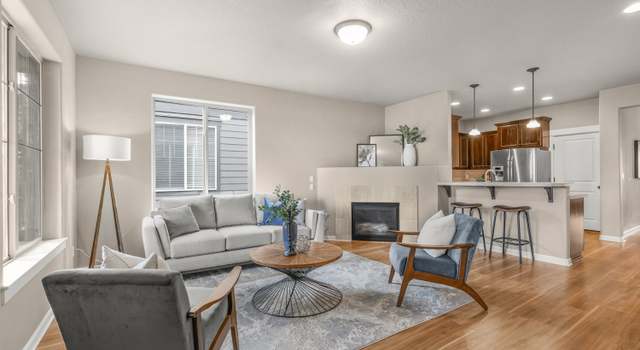 Photo of 18468 Shadow Ridge Way, Oregon City, OR 97045