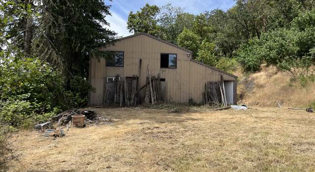 Photo of 130 NW Makah Ct, Roseburg, OR 97470