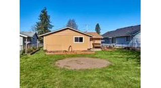 Photo of 410 Chester St, Silverton, OR 97381