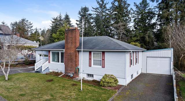 Photo of 1534 7th St, Astoria, OR 97103