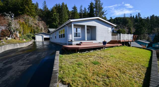 Photo of 1035 1st St, Gardiner, OR 97441