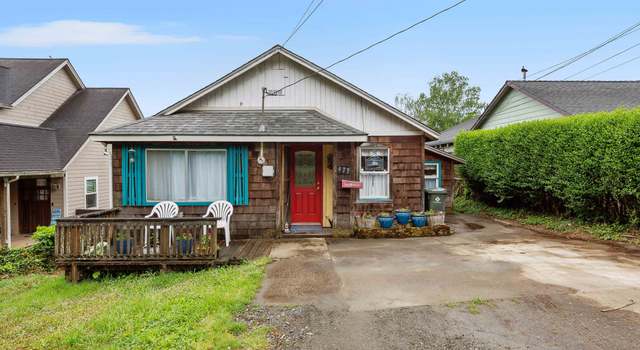 Photo of 473 S Henry St, Coquille, OR 97423