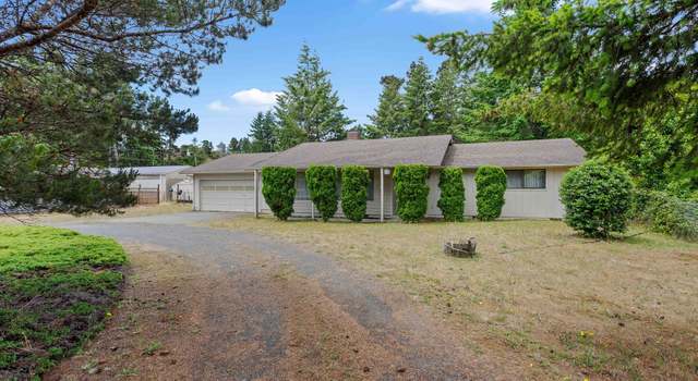 Photo of 1015 N 8th St, Lakeside, OR 97449