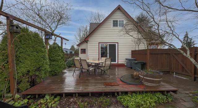 Photo of 958 NE Shelly Ct, Hillsboro, OR 97124