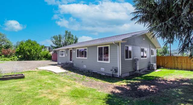 Photo of 250 Coos Bay Wagon Rd, Roseburg, OR 97471