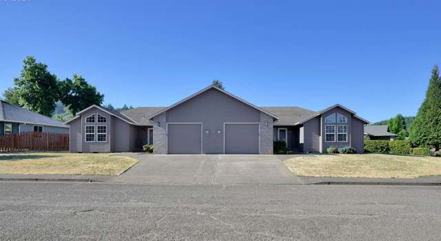 Photo of 2945/2925 Kalmia Ct, Sweet Home, OR 97386