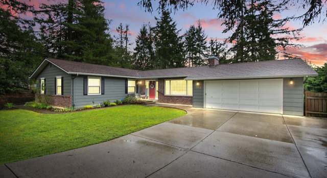 Photo of 302 Cedar Ln, Longview, WA 98632