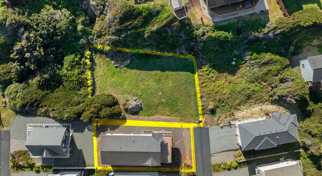 Photo of 93885 Boulder Pl, Gold Beach, OR 97444