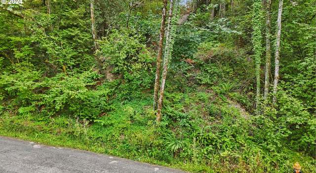 Photo of W Side 841 NW Greenlea Rd, Portland, OR 97035