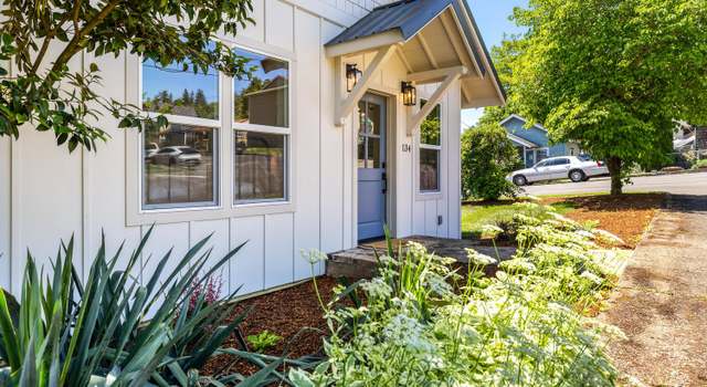 Photo of 134 NW 14th Ave, Camas, WA 98607