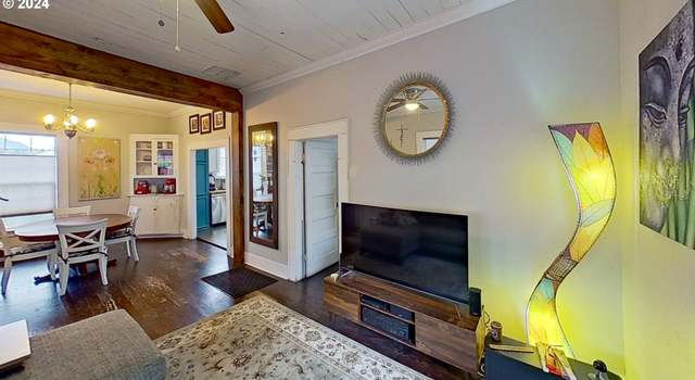 Photo of 1550 SE Hamilton St, Roseburg, OR 97470