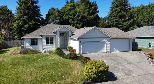 Photo of 970 Hassett St, Brookings, OR 97415