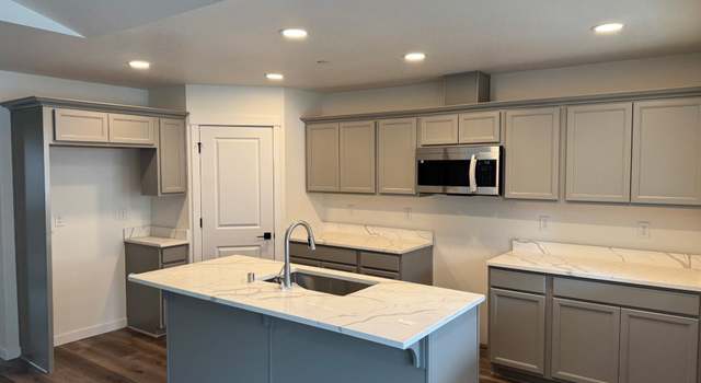 Photo of 3322 B St, Washougal, WA 98671