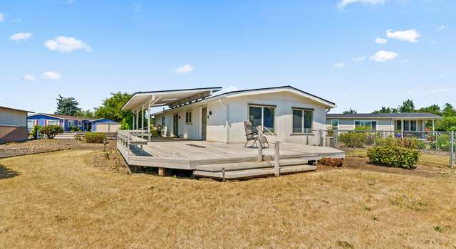 Photo of 85715 Hampstead Ln, Eugene, OR 97405