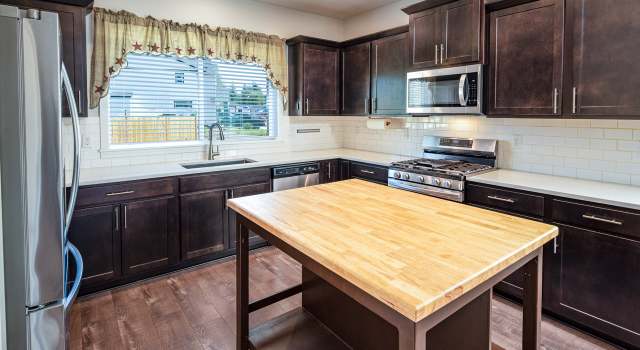 Photo of 4425 Ninebark Loop, Sweet Home, OR 97386