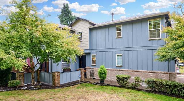 Photo of 16902 Lower Meadows Dr, Lake Oswego, OR 97035