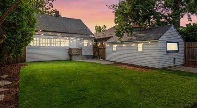 Photo of 320 NE 75th Ave, Portland, OR 97213