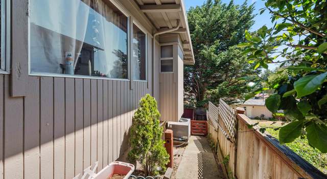 Photo of 3483 Fir St, North Bend, OR 97459