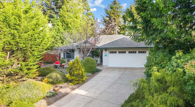 Photo of 935 SW Skyline Ter, Waldport, OR 97394