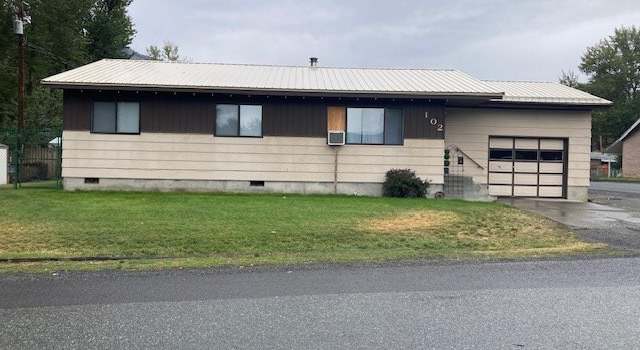 Photo of 102 Nugget St, Canyon City, OR 97820