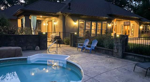 Photo of 1025 Echo Dr, Roseburg, OR 97470