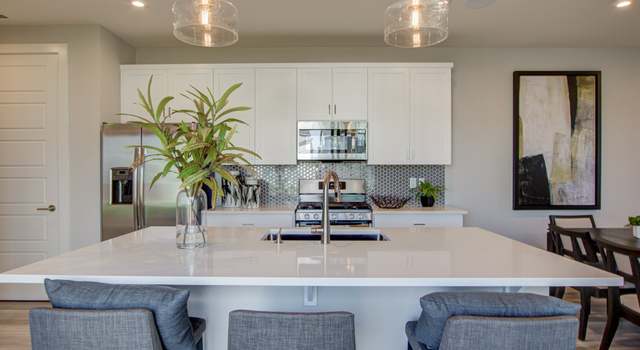 Photo of 3649 SE Nebula Ln, Hillsboro, OR 97123