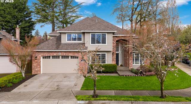Photo of 14153 Edenberry Dr, Lake Oswego, OR 97035
